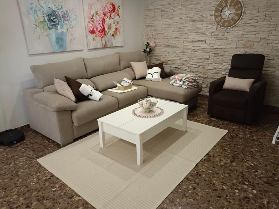 Acogedora Y Confortable Casa Familiar En L'Ollería Exterior foto